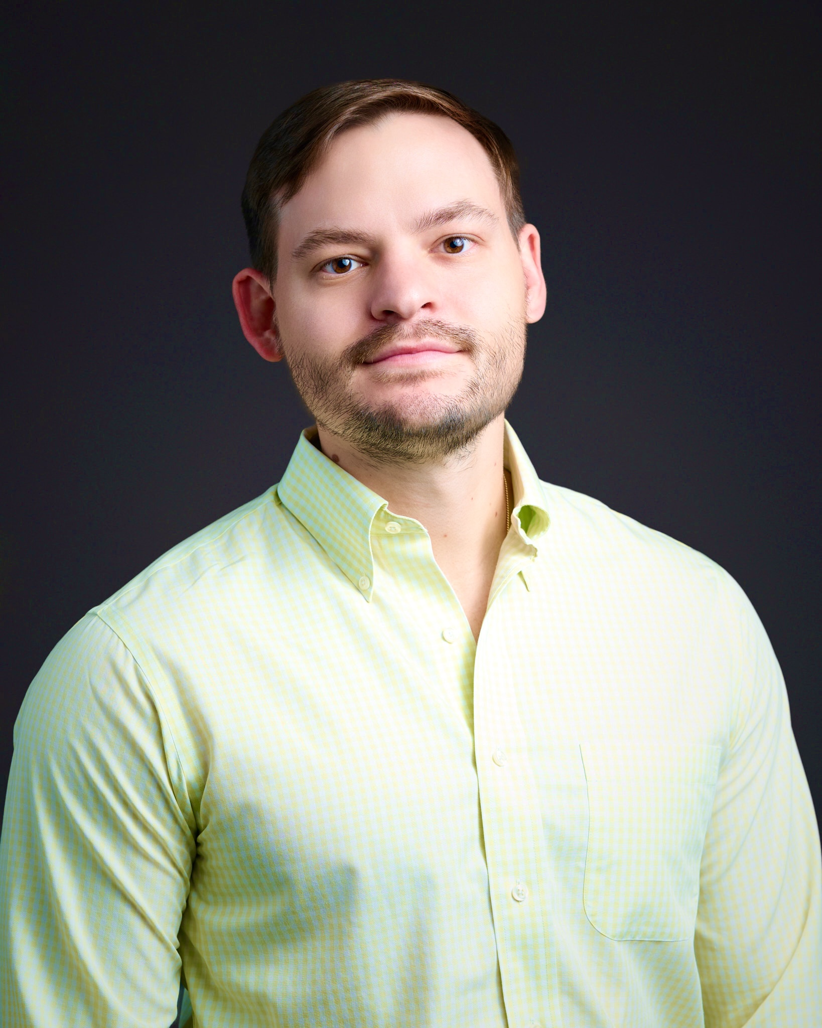 Andrés Fábrega Headshot