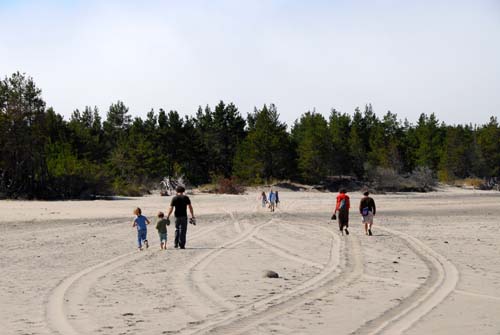 07bargebeach