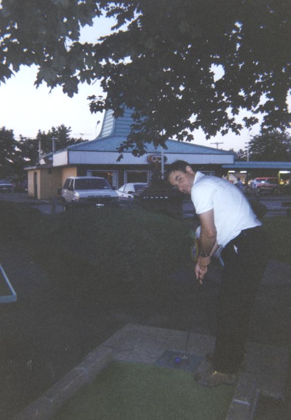 MiniGolf20020618-11.jpg
