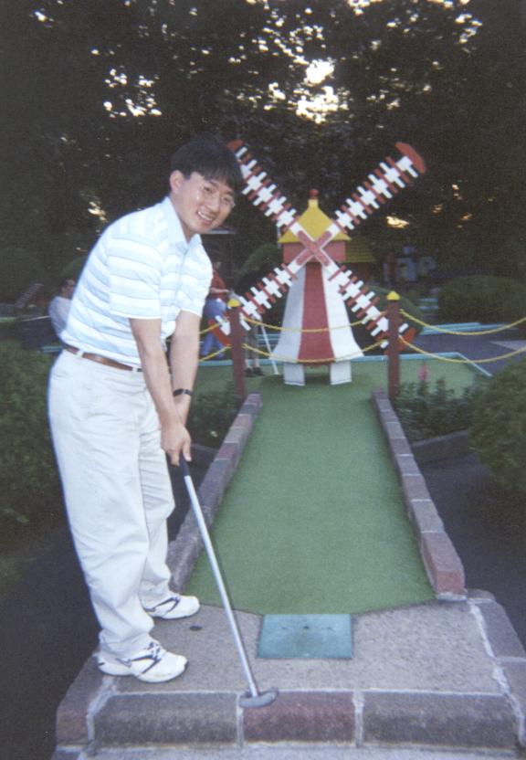MiniGolf20020618-12.jpg