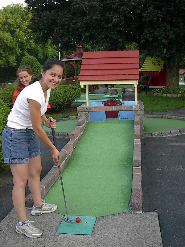 MiniGolf20030624-3.jpg