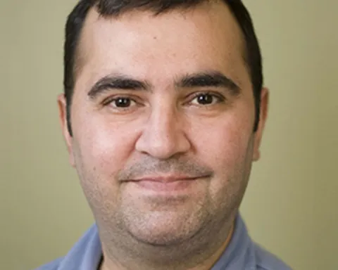 Color portrait of Ramin Zabih