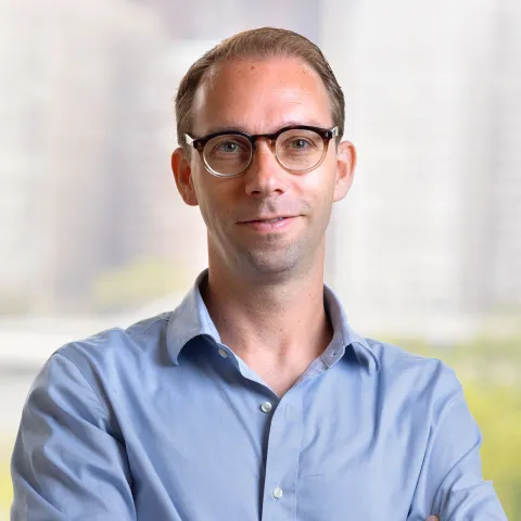 Portrait of man with glasses